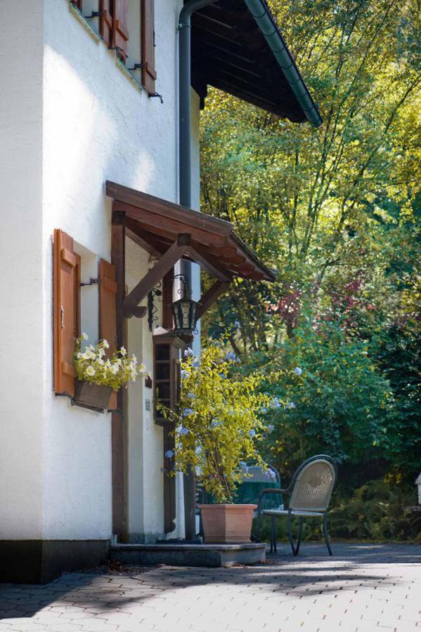 Ferienwohnungen Haus "Wildschuetz" フラウエナウ エクステリア 写真