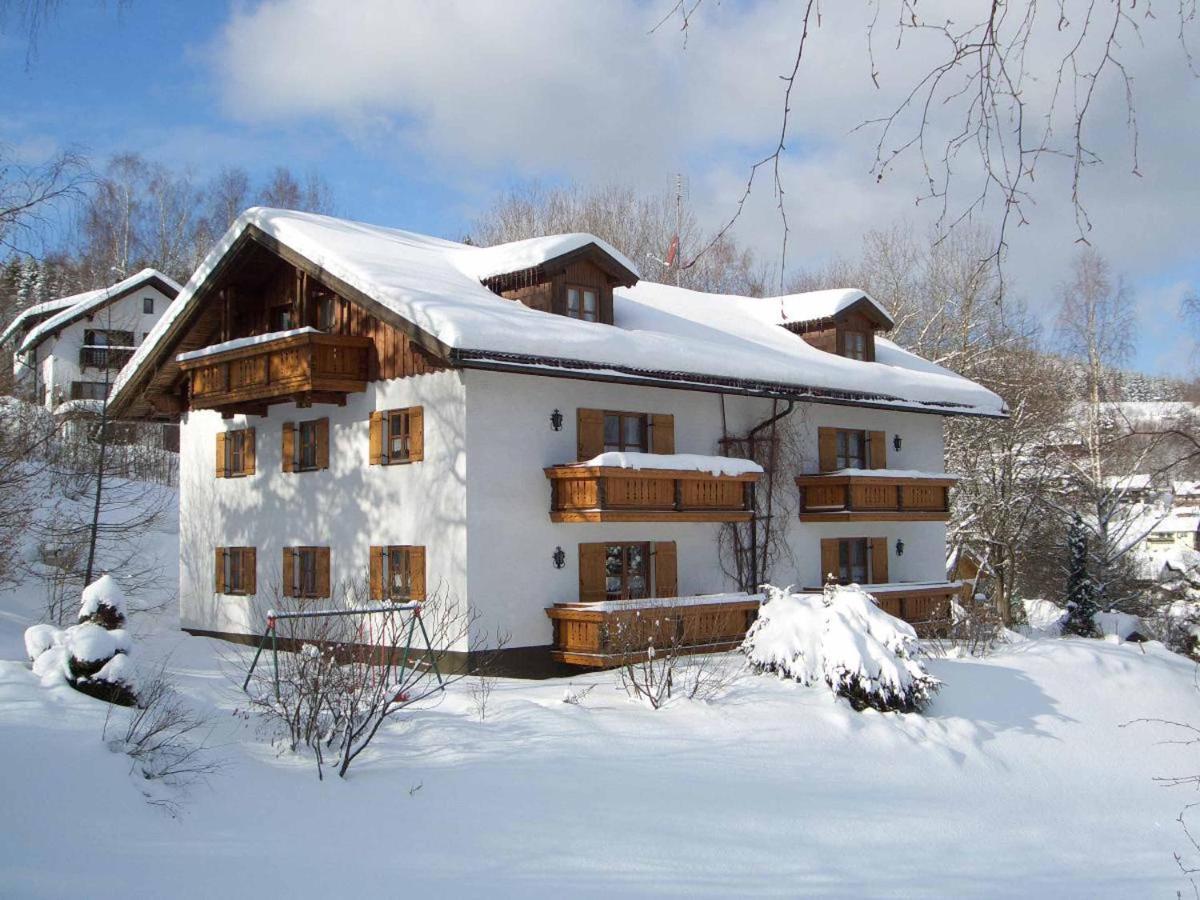Ferienwohnungen Haus "Wildschuetz" フラウエナウ エクステリア 写真
